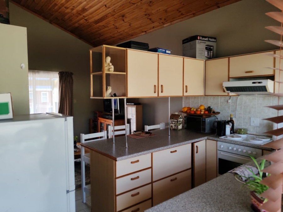 5 Bedroom Property for Sale in Perlemoenbaai Western Cape